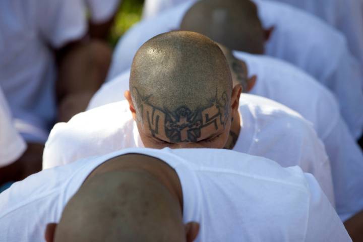 Cinco presuntos miembros de MS-13 declarados culpables de asesinato en California
