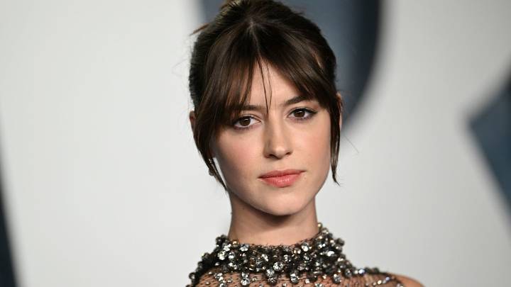 Daisy Edgar-Jones channelled her inner snow bunny in the chicest winter white look yet