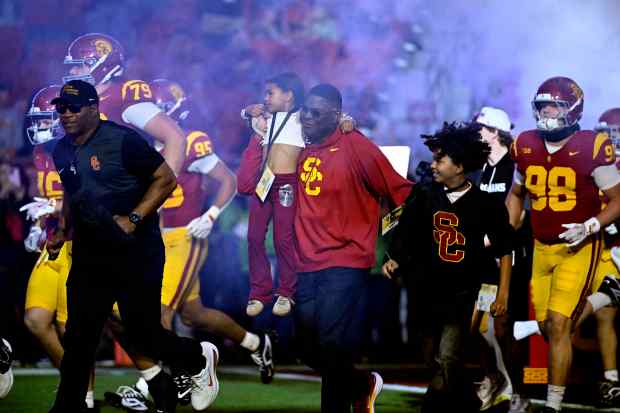 No. 20 USC football thrives off ‘warrior’ Ja’Kobi Lane