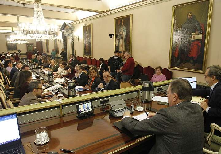 El PP aprueba el mayor presupuesto de la historia de Oviedo para convertirla en «ciudad de oportunidades»