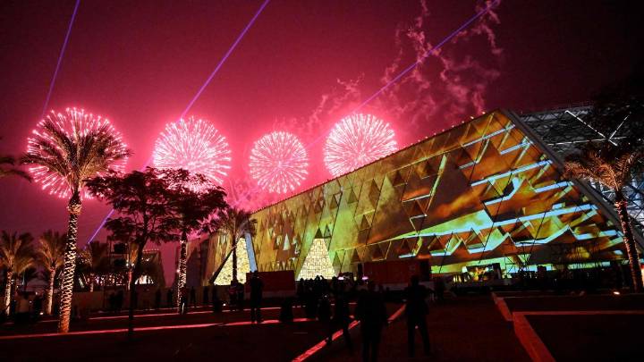 Egipto inaugura tras dos décadas de construcción su faraónico museo