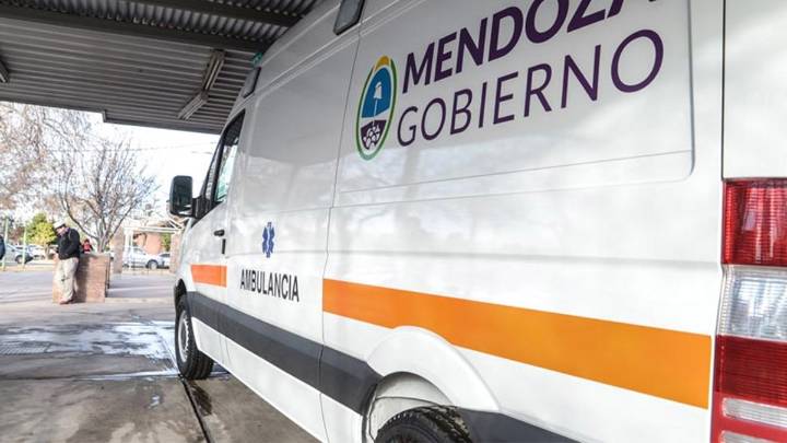 Un motociclista cayó de su moto por la lluvia y falleció en San Rafael