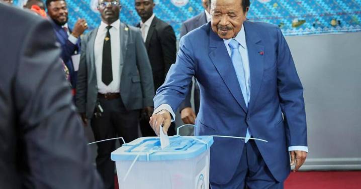 Cameroon's 92-year-old president Paul Biya sworn in again as opposition cries foul