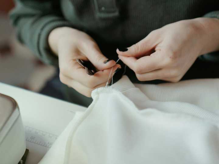 DIY: 5 prendas de ropa muy fáciles de coser si eres principiante