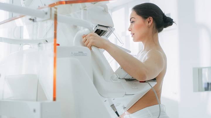 Proton Pump Inhibitor Use Linked to Poorer Survival in Breast Cancer