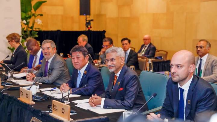 EAM Jaishankar presents India’s view at G7 FMM session on energy security