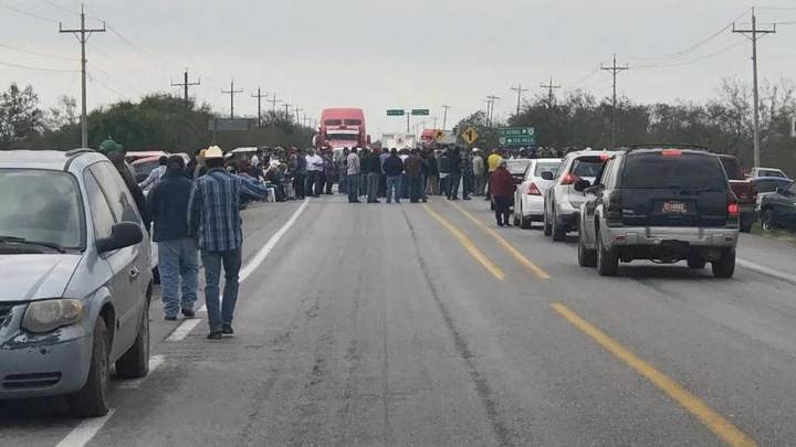 “No salgan”: Campesinos y transportistas confirman paro nacional el 24 de noviembre, ¿qué carreteras bloquearán?