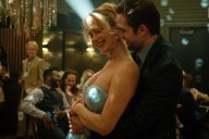Movie Review: Jennifer Lawrence goes for broke in ‘Die, My Love’