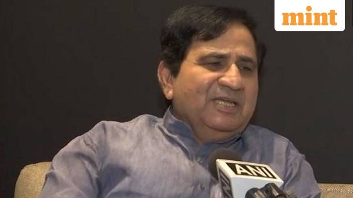Setback to Congress, senior leader Shakeel Ahmad resigns from party