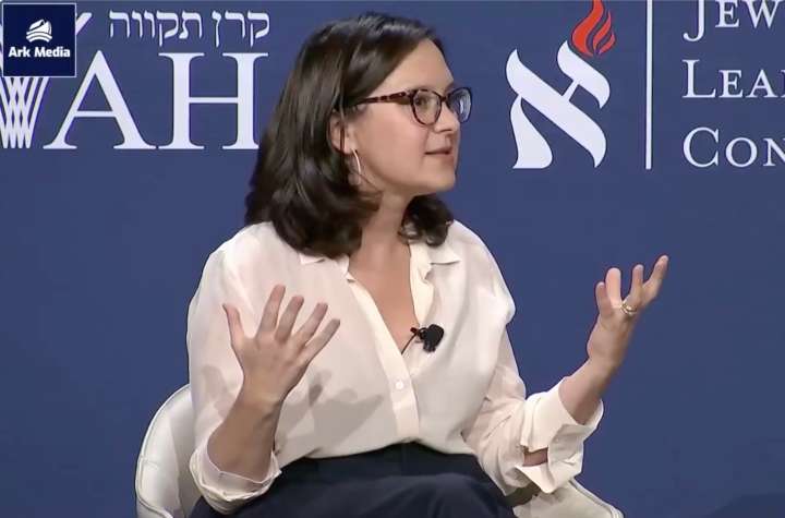 Bari Weiss Isn’t Selling Centrist News. She’s Rebuilding Normal News at CBS.
