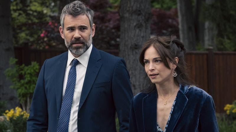 Murder in a Small Town - Episode 2.09 - The Fall of Holman - Promotional Photos + Press Release