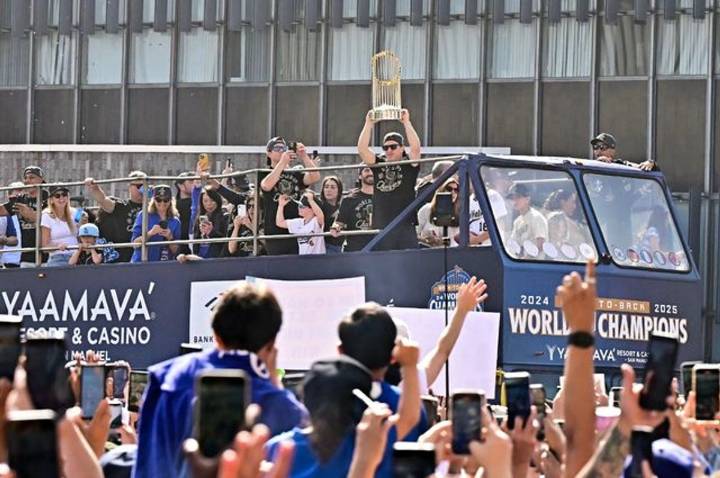 Los Ángeles celebra a lo grande el bicampeonato de los Dodgers