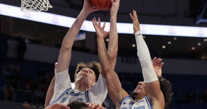 Another second half blitz breaks it open for SLU in 91-60 win over Purdue Fort Wayne
