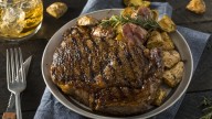 8 Best Ways To Enjoy Steak With Bourbon, According To Experts