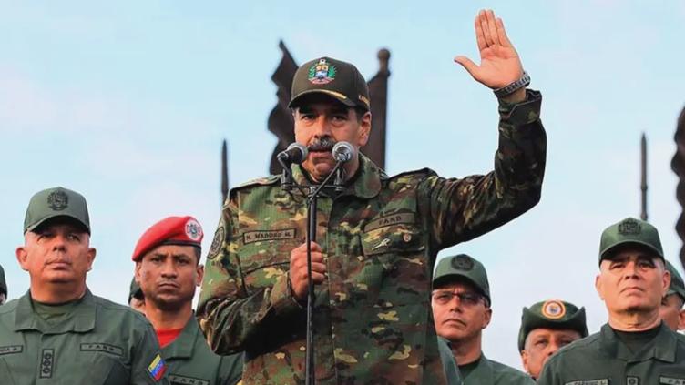 Pide Maduro ayuda a Rusia y China ante presión militar de EU