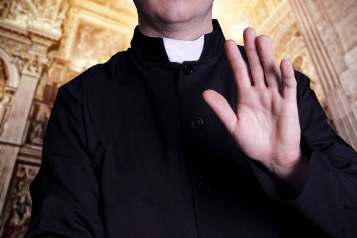 Arzobispo de Miami pide a la Iglesia "más presión" a políticos para defender a migrantes