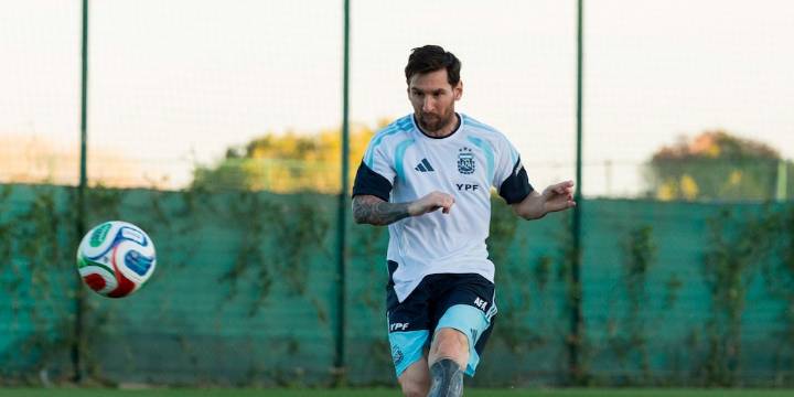 La posible formación de Argentina para enfrentar a Angola: de la titularidad de Messi al reemplazante de Dibu Martínez