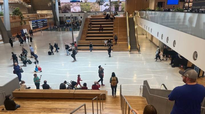 'Little bit nervous': PDX travelers brace for FAA's flight reductions