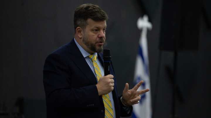 Kaiser tildó de "estafa" el Plan Nacional de Búsqueda: En el Gobierno "son unos desalmados"