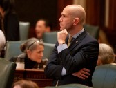 Bill strengthens Illinois' ability to set vaccine guidelines