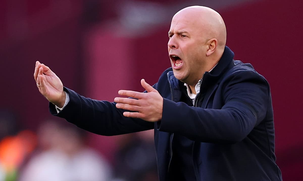 Liverpool FC selection shock explained as Arne Slot reveals new injury update