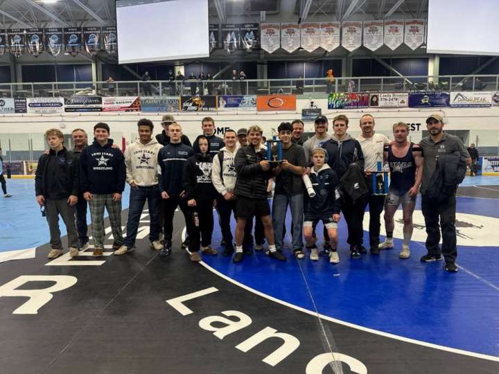 SoHi wrestling sweeps Lancer Smith tourney, eyes state title