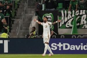 Bouanga brace as LAFC beats Austin 4-1 to advance in MLS Cup playoffs