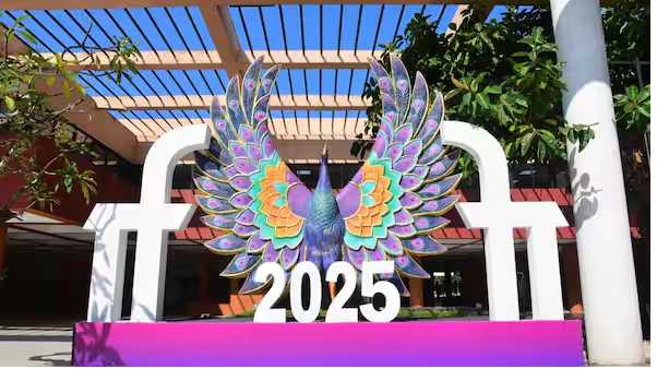 Goa IFFI Opens with Dazzling Parade, Cultural Showcase