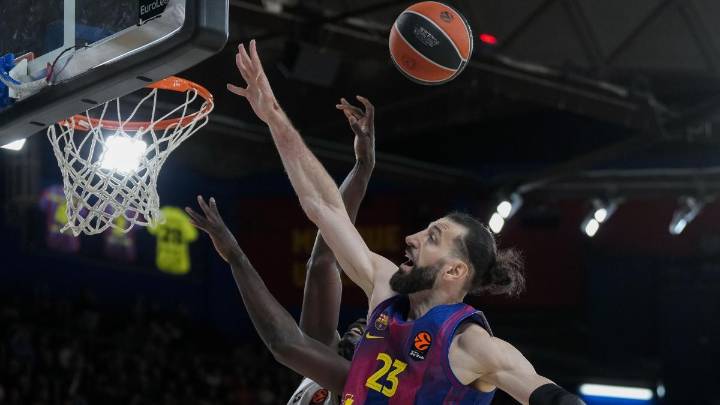 El Barça roe un hueso bien duro y regala a Pascual un dulce regreso al Palau