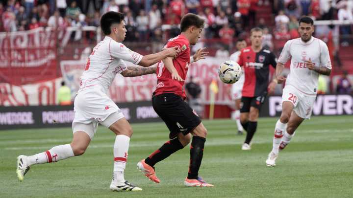 Newell's jugará ante Racing y cerrará un ciclo que tuvo muchas penas y nada de gloria