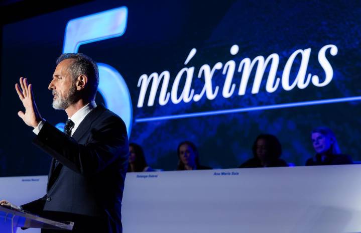 Telefónica sufre una caída histórica del 13% ante el pesimismo de los analistas