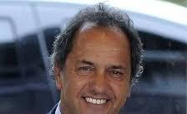 Dividen la Secretaría de Scioli y buscan fortalecer a Adorni y Santilli