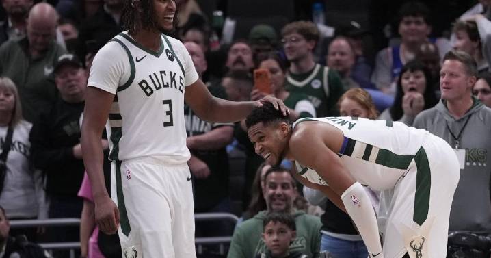 Bucks center Myles Turner returns to Indiana and is booed in his first game against his old team