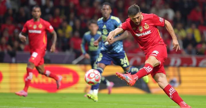 ¡Histórico! Paulinho es el primer tricampeón de goleo consecutivo del Toluca en la Liga MX