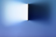 Delgadísimo celular Android con cámara de 200 megapixeles y potente procesador. Es más delgado que un lápiz