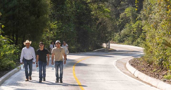 Entregan primera etapa del camino Valle Verde