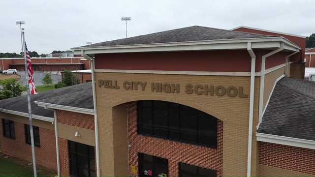 Substitute teacher accused of offering vape to students in Pell City
