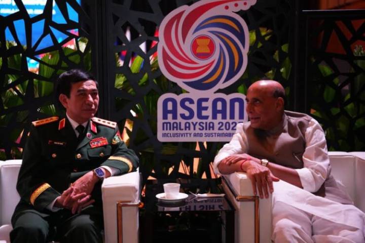 Rajnath Singh Meets Vietnamese Defence Minister Phan Van Giang In Kuala Lumpur