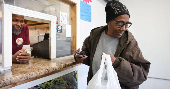 Joe-Jo's Fish offers half-priced meals in St. Louis