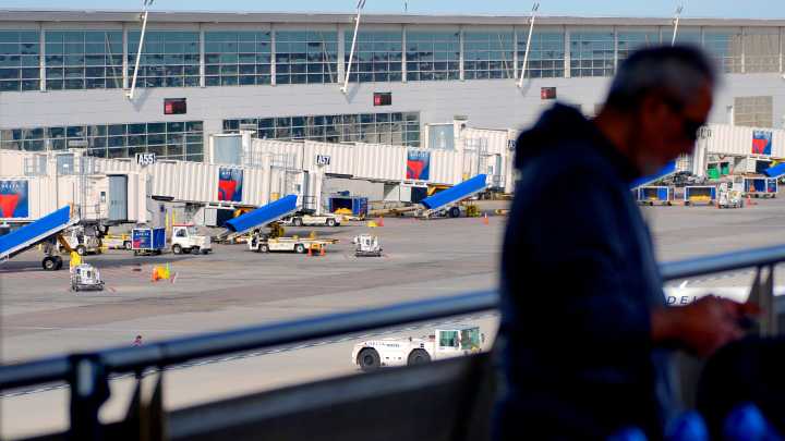Flight cancellations, delays pile up at Detroit Metro Airport