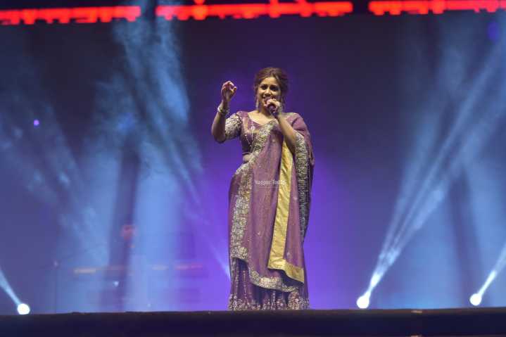 Nagpur Thrills as Shreya Ghoshal Rocks a Packed Khasdar Sanskruti Mahotsav