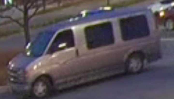 Police searching for driver in fatal Morgan Park hit-and