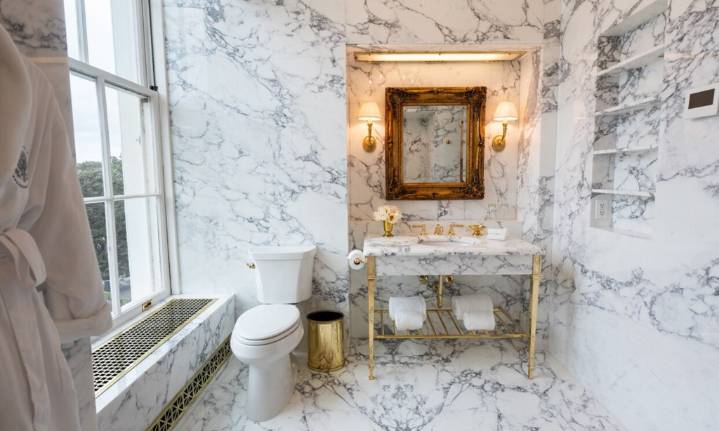 Trump's White House remodel now includes Lincoln Bathroom
