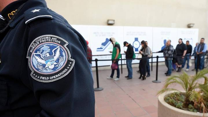 Former customs officer sentenced to 15 years in prison for helping traffickers bring drugs into US