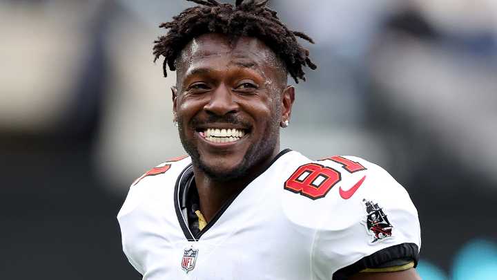 Ex-NFL star Antonio Brown being extradited to Miami: Police – NBC 6 South Florida
