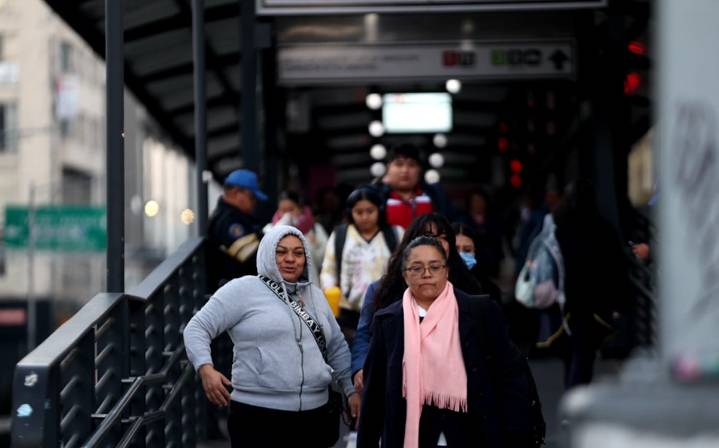 Activan doble alerta por temperaturas bajas en 12 alcaldías de CDMX