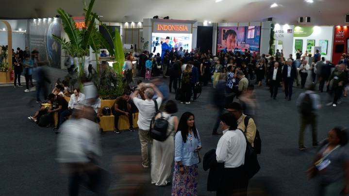 At UN climate talks in Brazil, the only sign of the United States is an empty chair