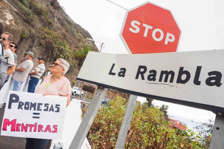 La Rambla vuelve a concentrarse para exigir una solución provisional en el acceso a la TF
