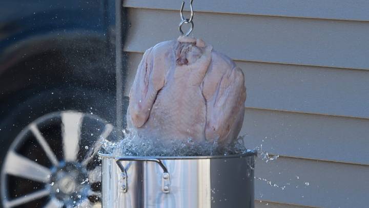 Deep frying a turkey this Thanksgiving? Safety tips, what to know