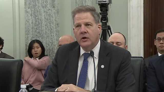Sununu testifies before US Senate about effects of shutdown on airlines
